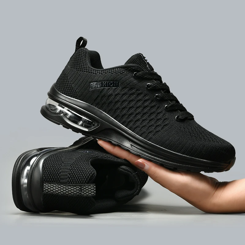 男性ランニングシューズレースアップスニーカーファッション軽量 - Badminton Shoes のレビューと価格