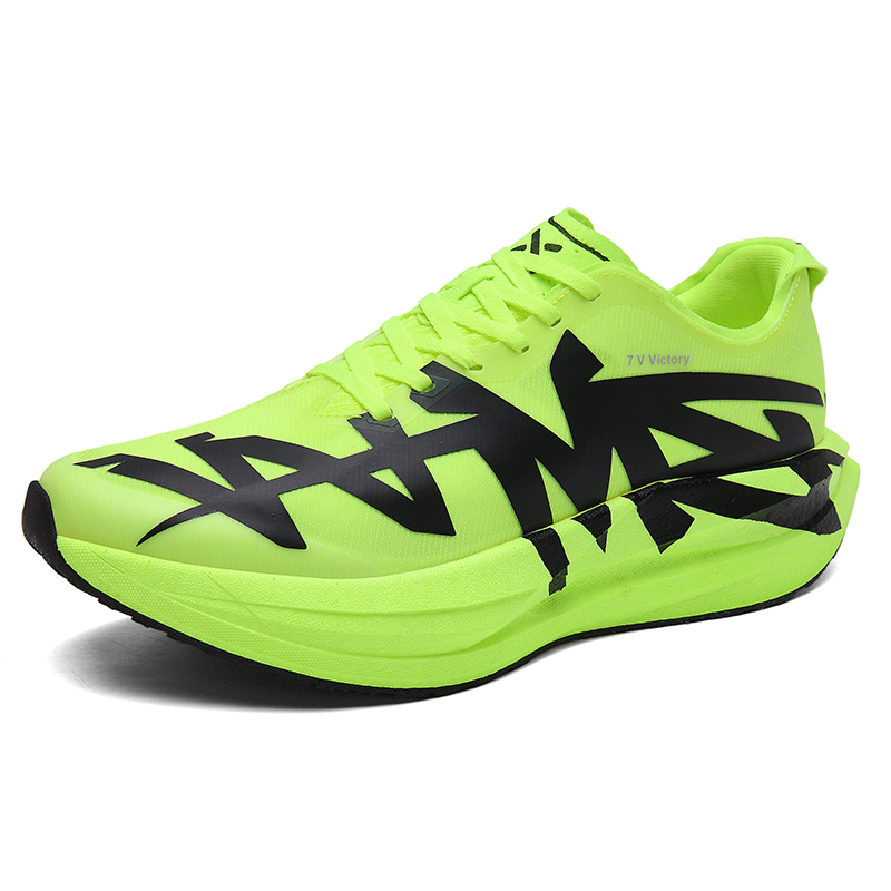 メンズ カーボンプレート ランニングシューズ 軽量 通気性  - Badminton Shoes のレビューと価格